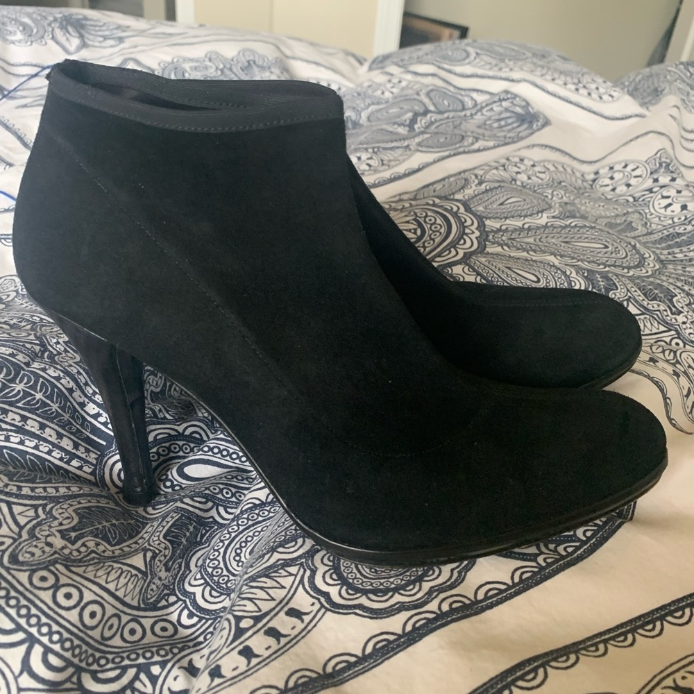 Stuart Weiztman Bootie